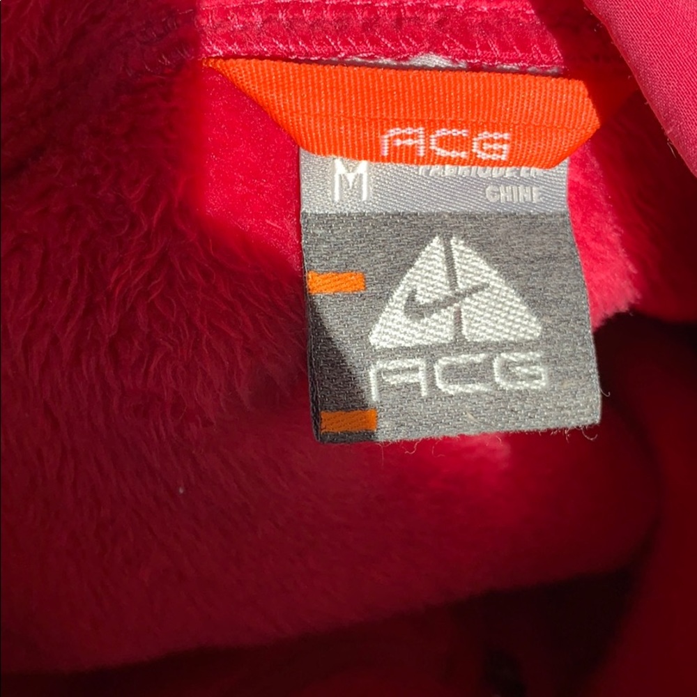 Nike ACG warm jacket. - Picture 7 of 8